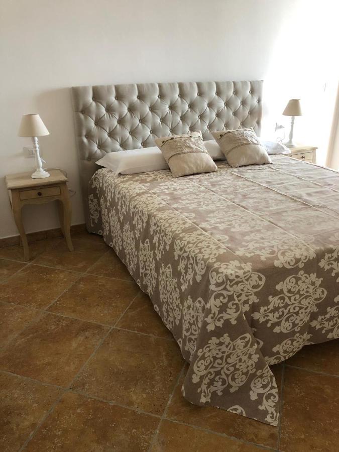 Dimora Le Ginestre Adults Only Bed & Breakfast Fasano Luaran gambar