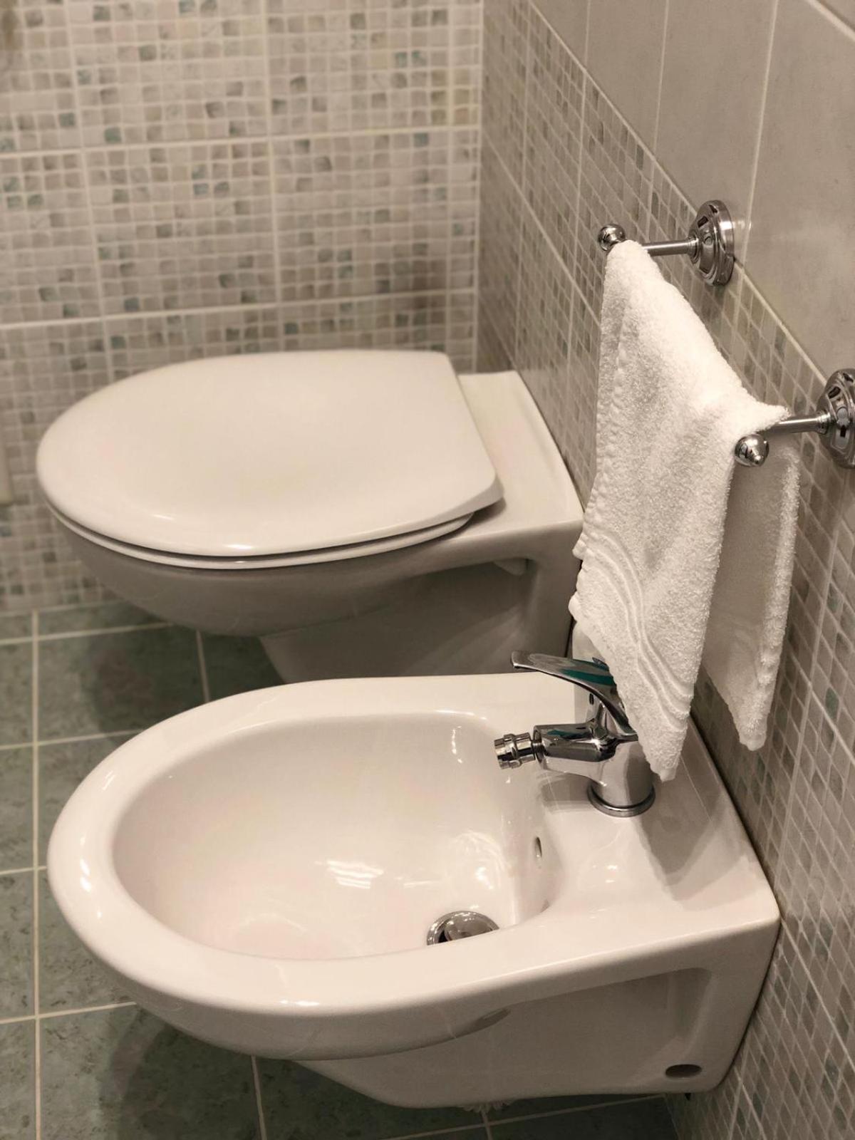 Dimora Le Ginestre Adults Only Bed & Breakfast Fasano Bilik gambar
