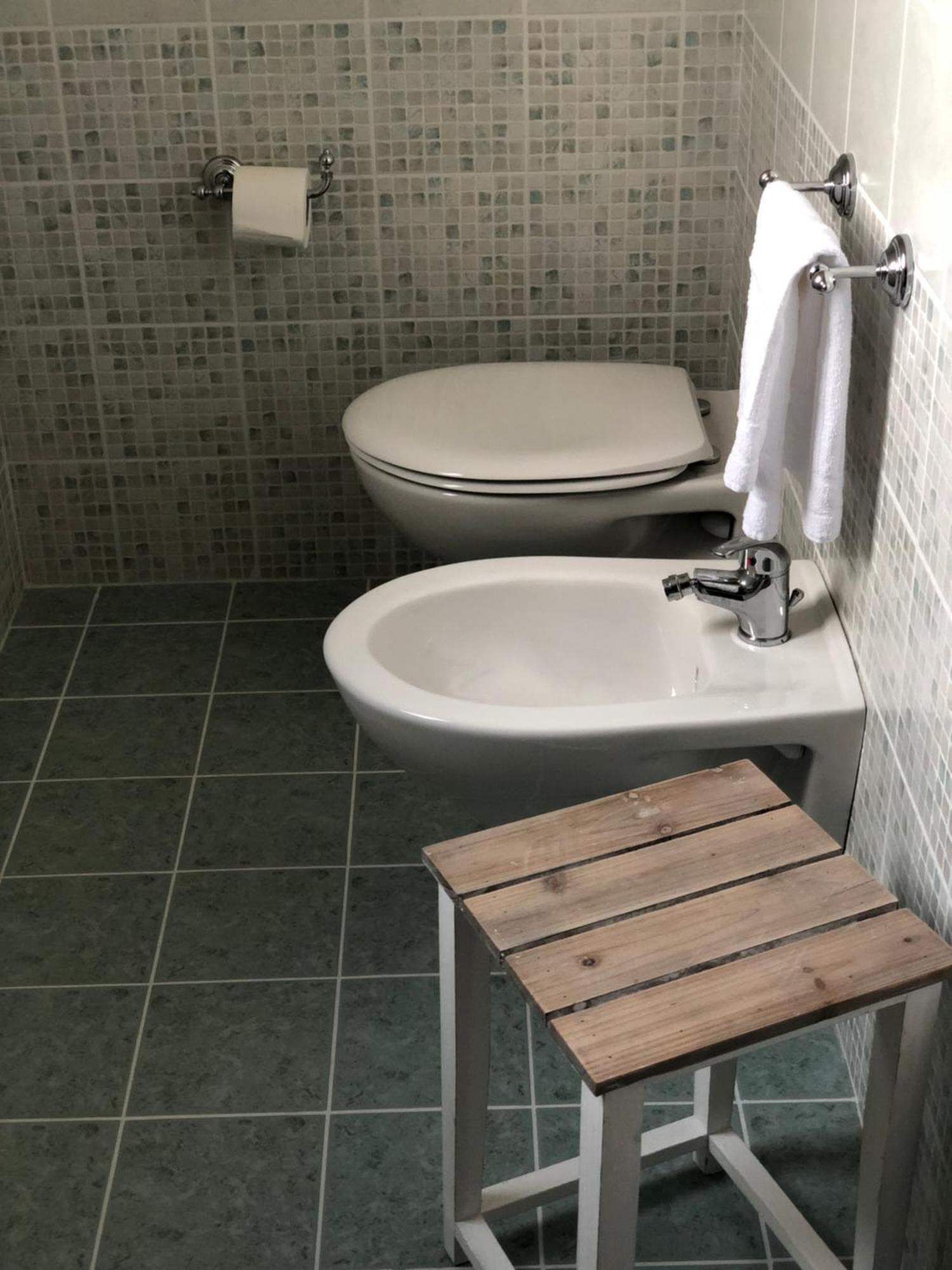 Dimora Le Ginestre Adults Only Bed & Breakfast Fasano Bilik gambar